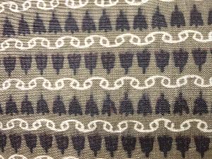 アンティーク　絹更紗矢羽根模様男物着物